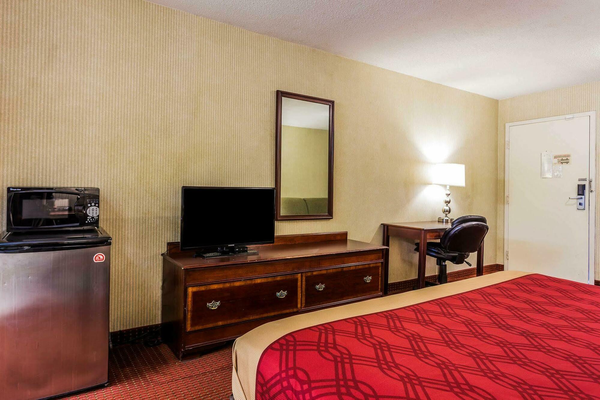 Econo Lodge Inn & Suites Matthews - Charlotte Exterior foto